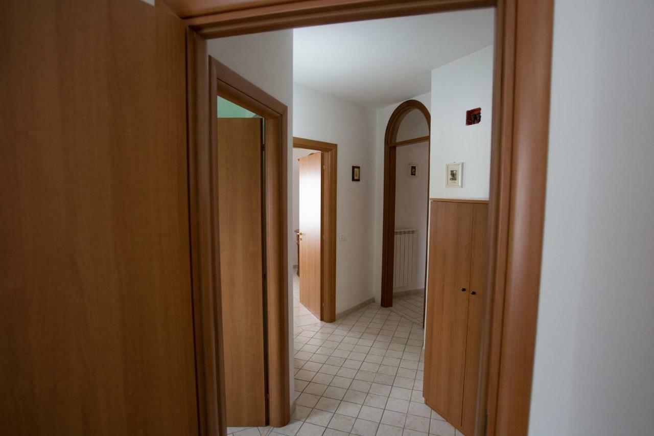 이볼리 La Casa Del Gelso Fiorito 아파트 외부 사진