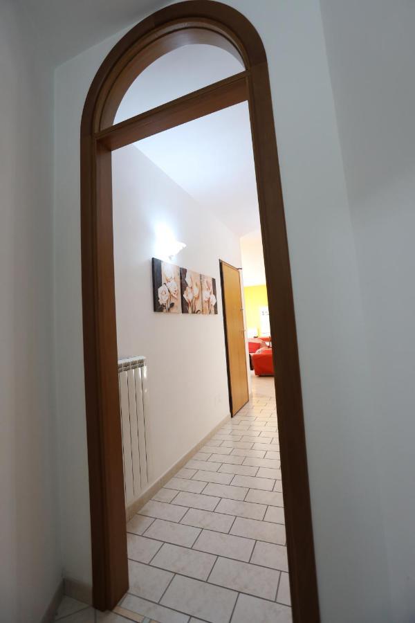 이볼리 La Casa Del Gelso Fiorito 아파트 외부 사진